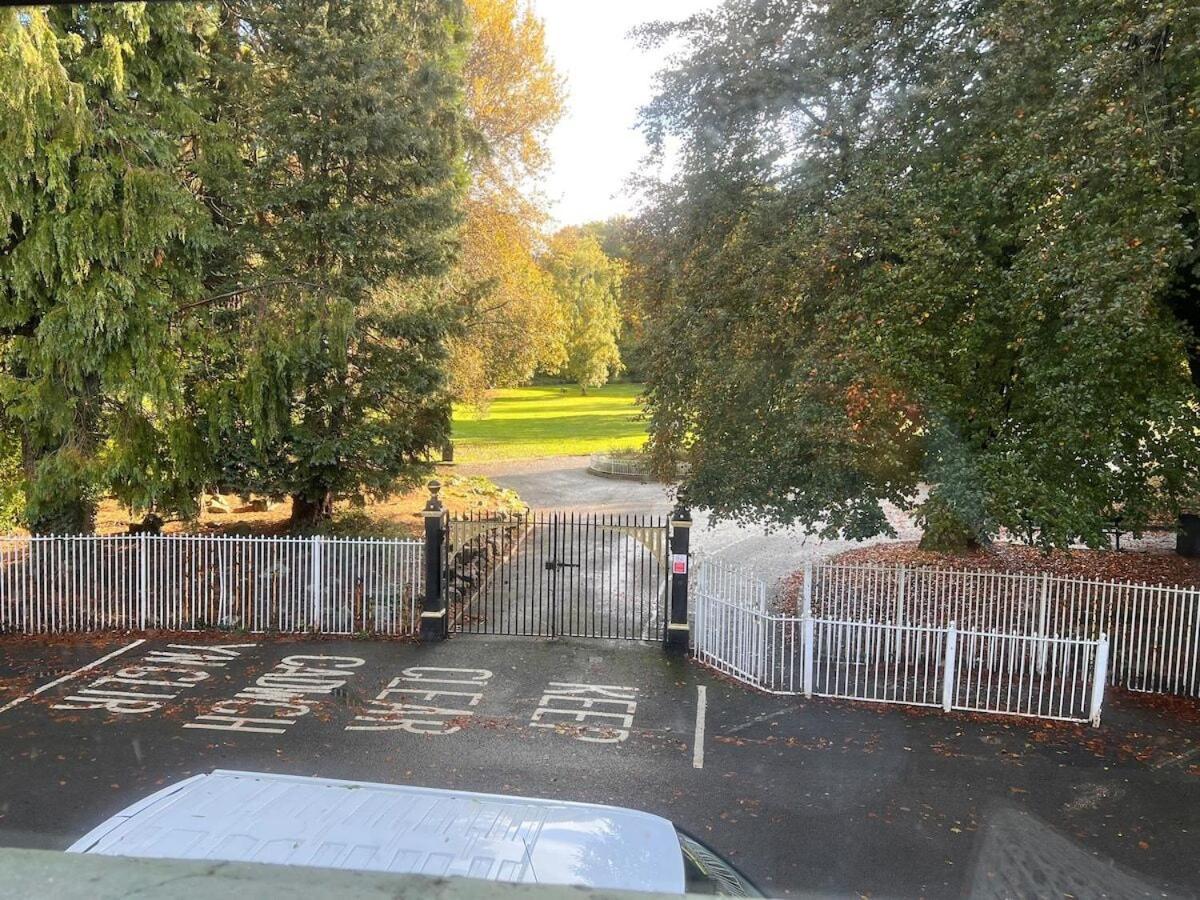 6 - Location - Entire House - Free Parking